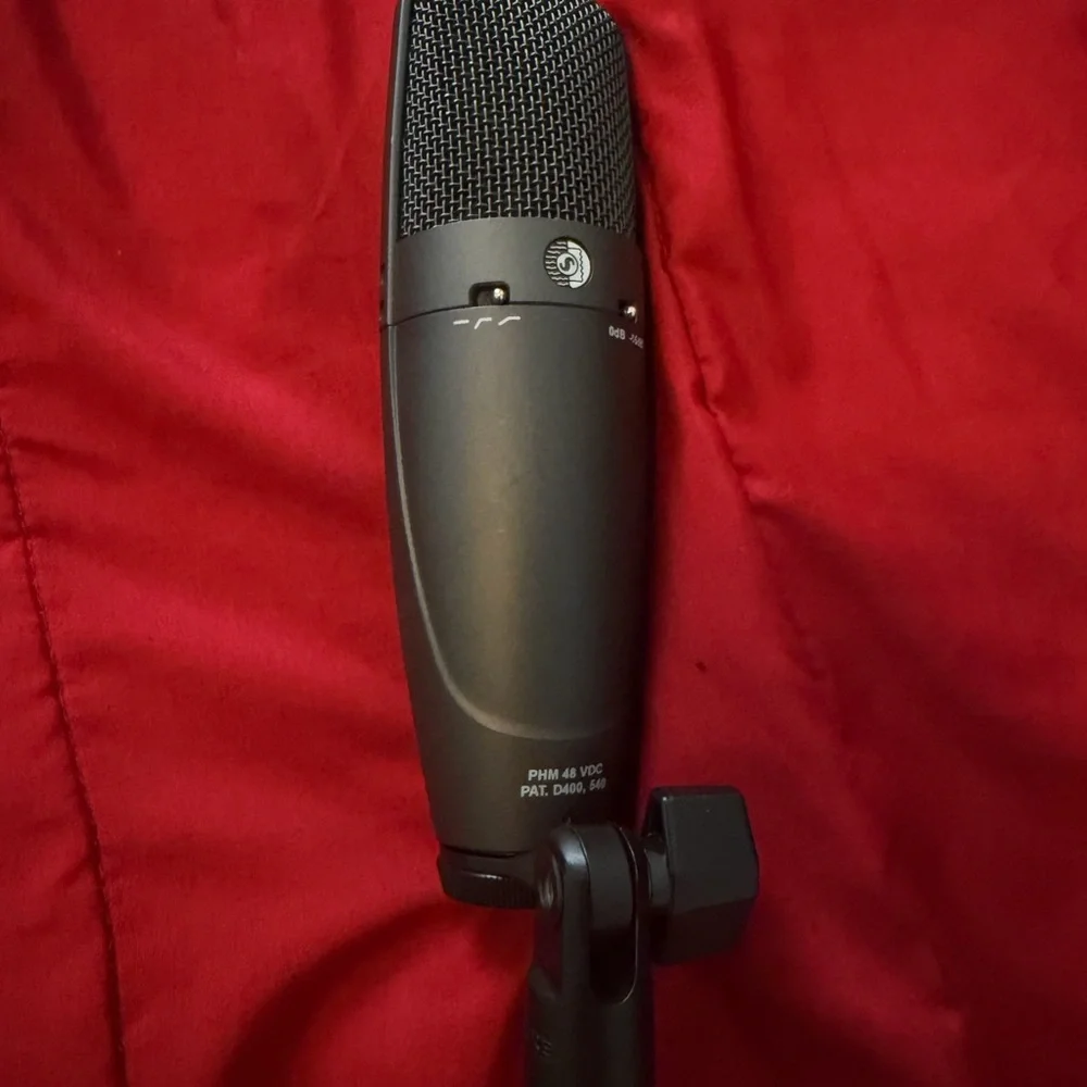 Shure KSM32 Condenser Microphone